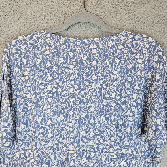 Chelsea 28 Womens Blue & White Floral Print Bailey Romper Sz 2XL Deep V-Neck - Picture 11 of 13